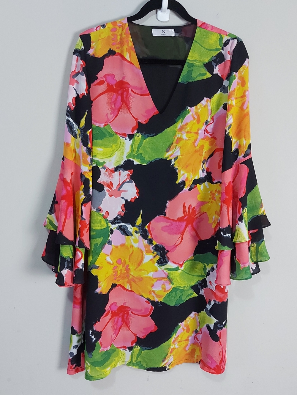 Natori Wedding Vacation Floral Midi Dress Medium Flutter Tiered Bell Sleeves